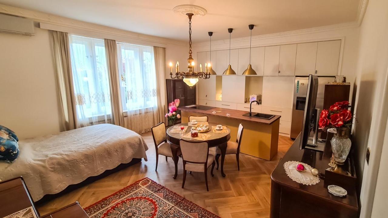 Goldie Zagreb Bagian luar foto